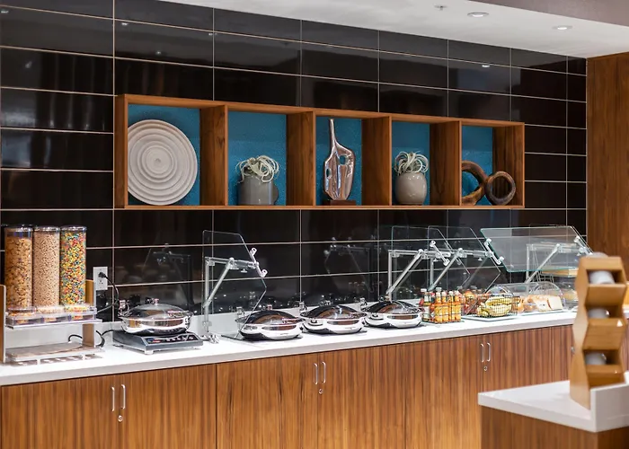 Hotel Springhill By Marriott At The Bridges 3*